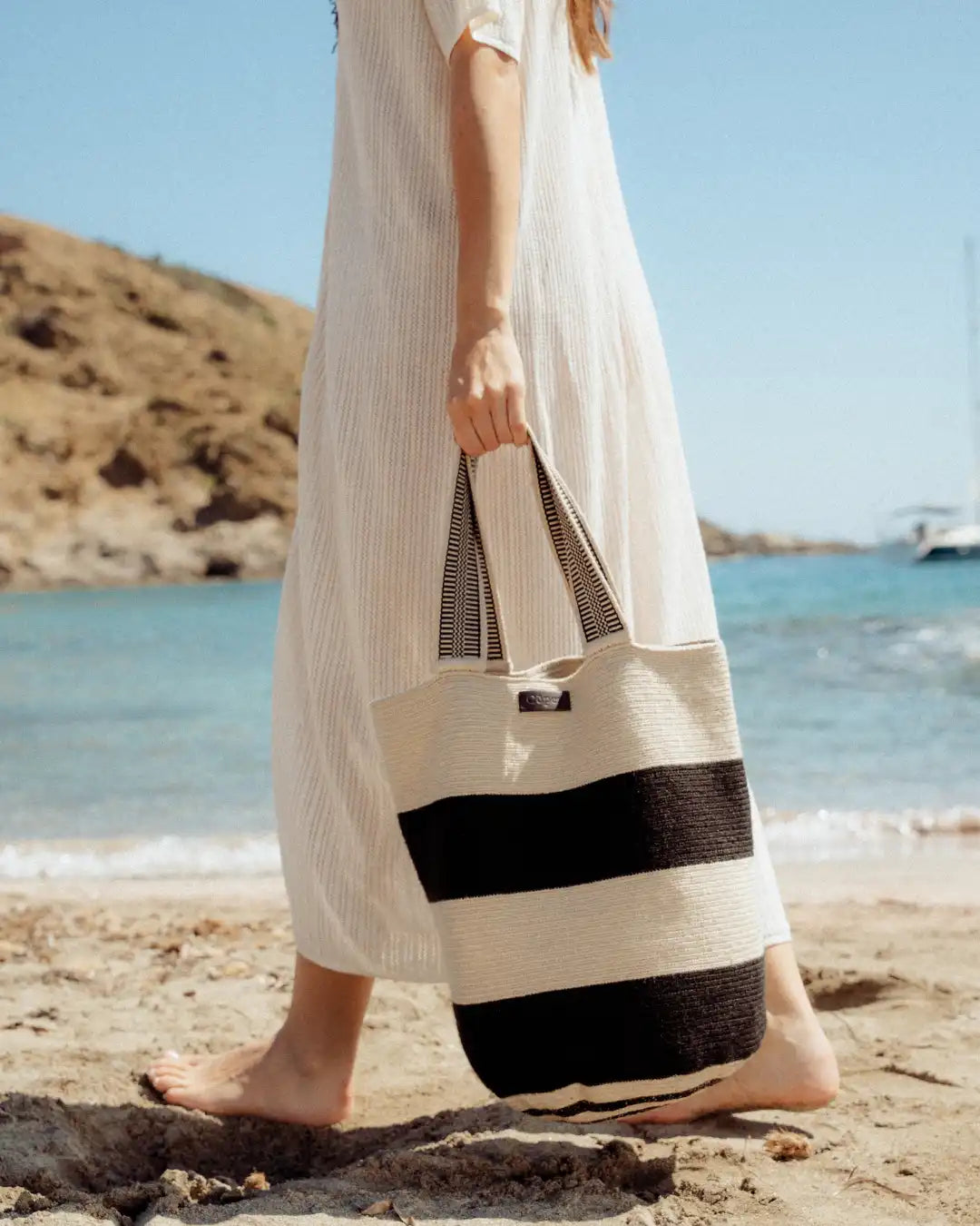 Celia Tote 51 Wayuu Bag - Black & Beige - Cōper Shop
