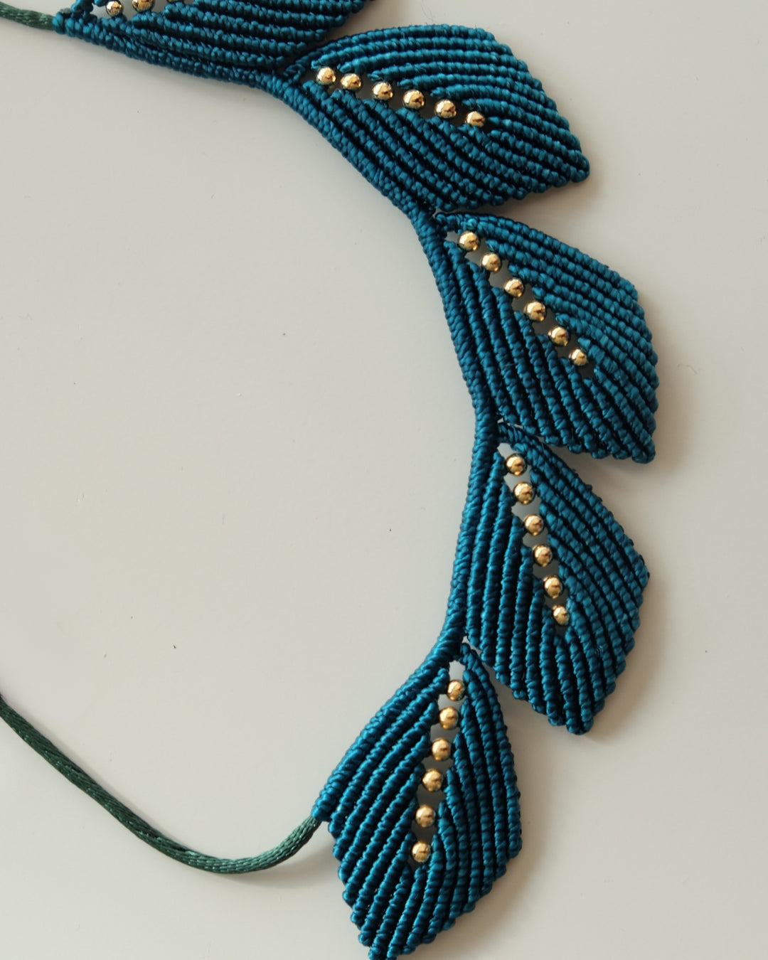 Aura Necklace | Esmerald Green - Cōper Shop