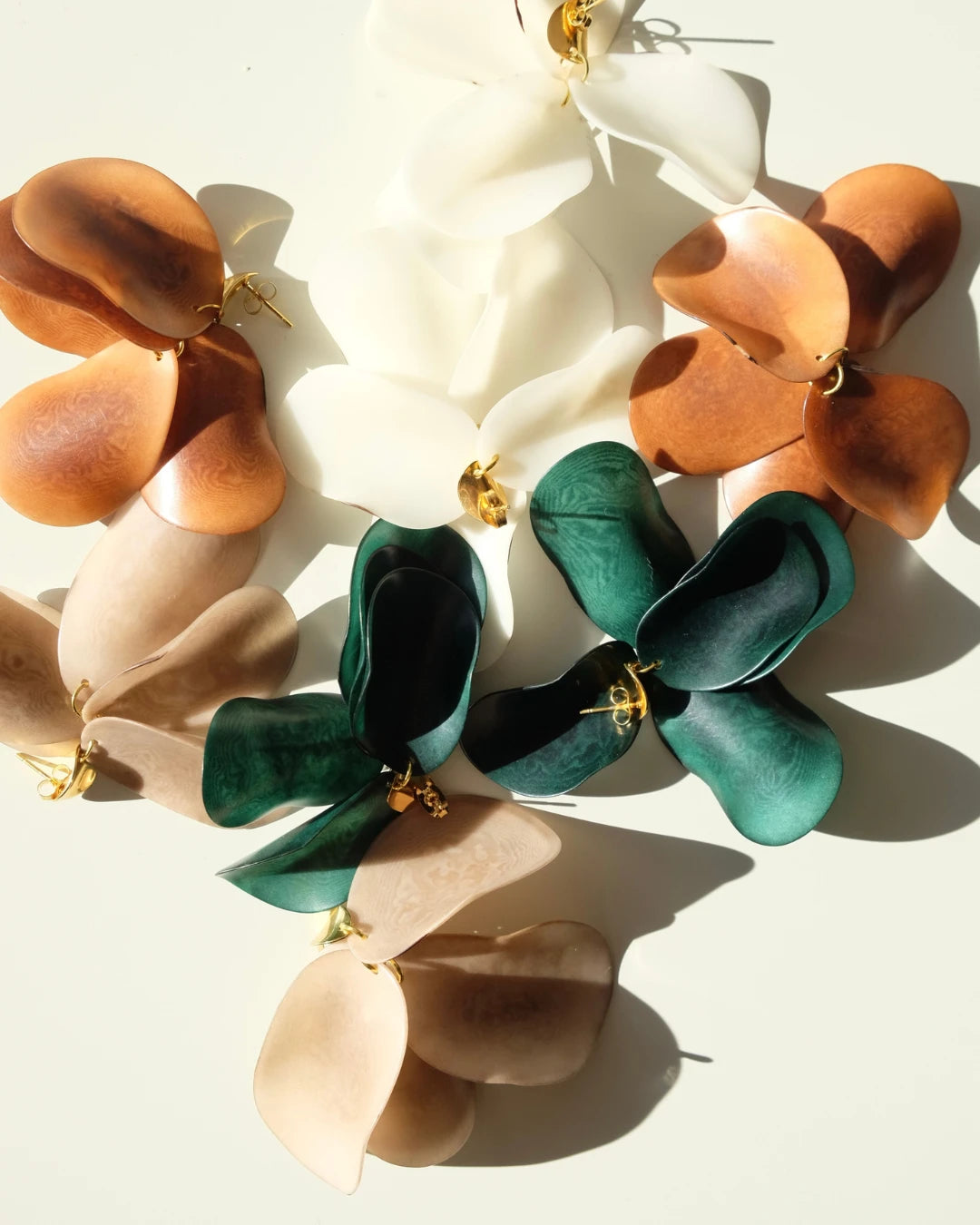 FLORA EARRINGS EMERALD GREEN - Cōper Shop