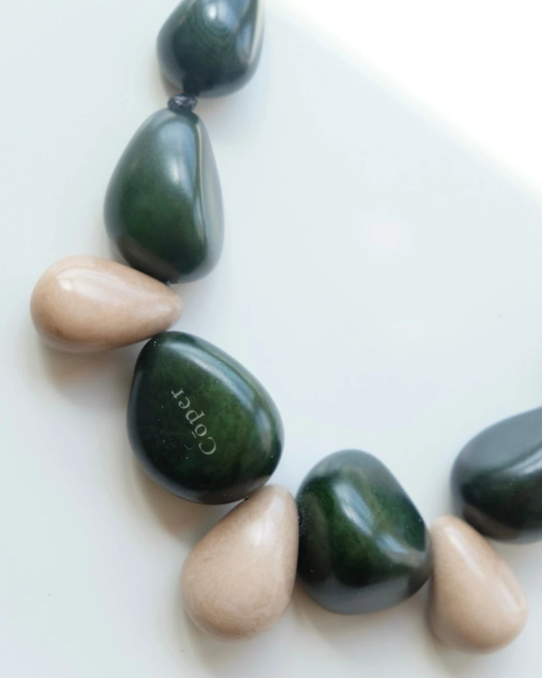 MARINA NECKLACE EMERALD GREEN - Cōper Shop