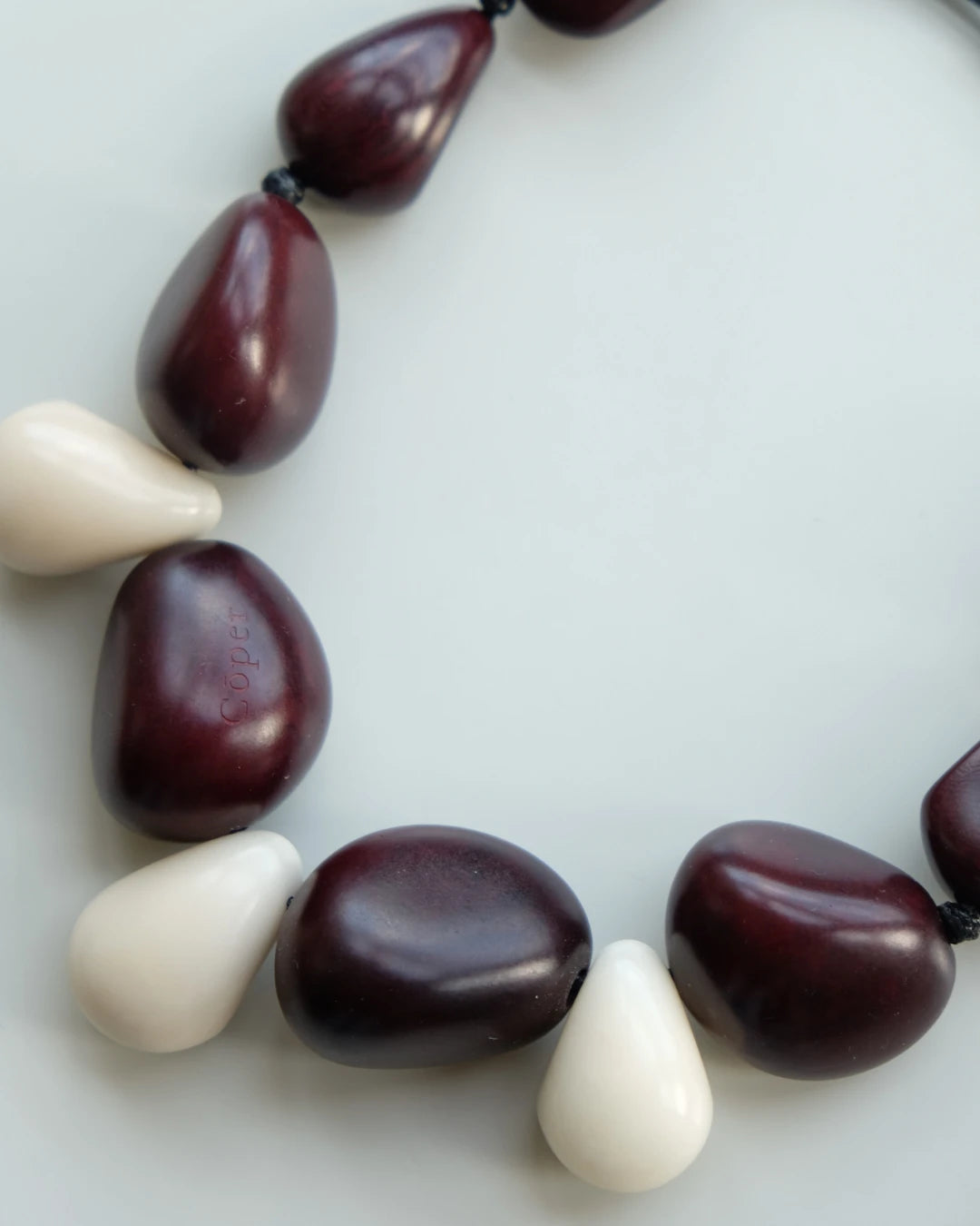 Marina Tagua Seed Necklace – Burgundy - Cōper Shop
