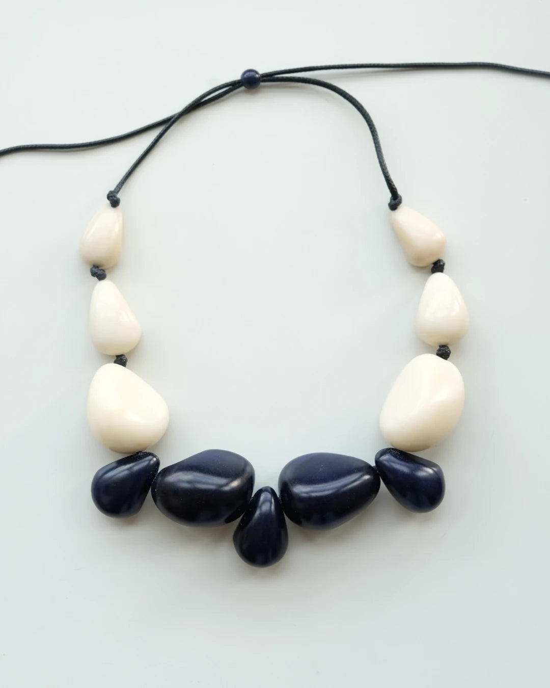Marina Tagua Seed Necklace – Navy Blue - Cōper Shop