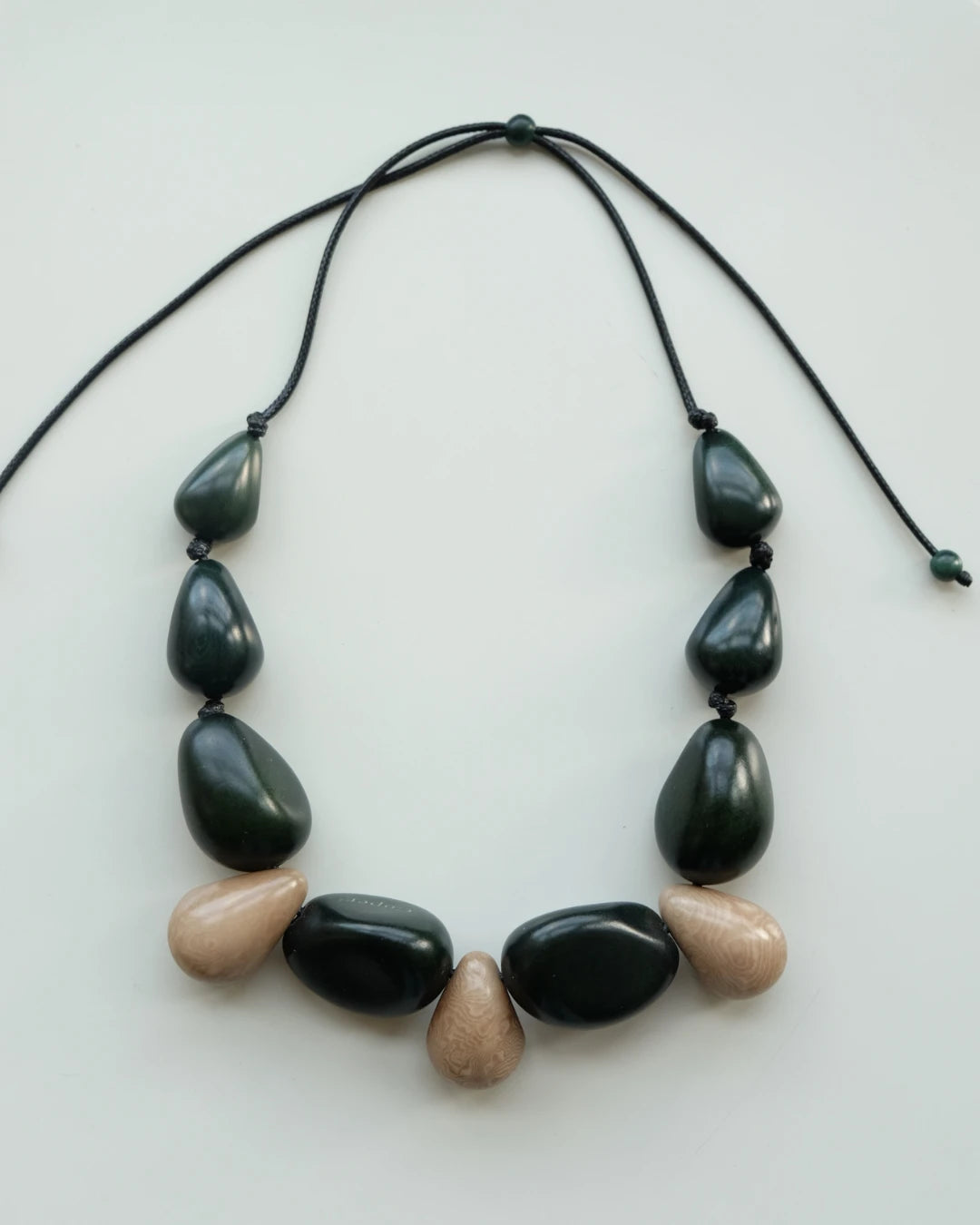 Marina Tagua Seed Necklace – Emerald Green - Cōper Shop
