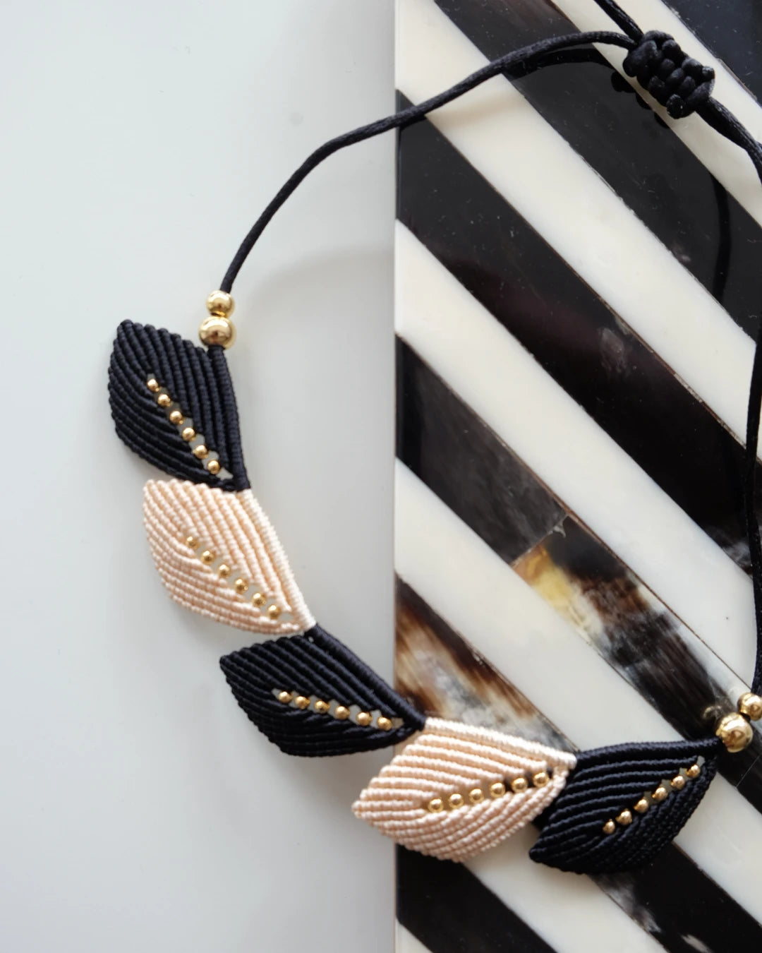 Aura Necklace | Black & Beige