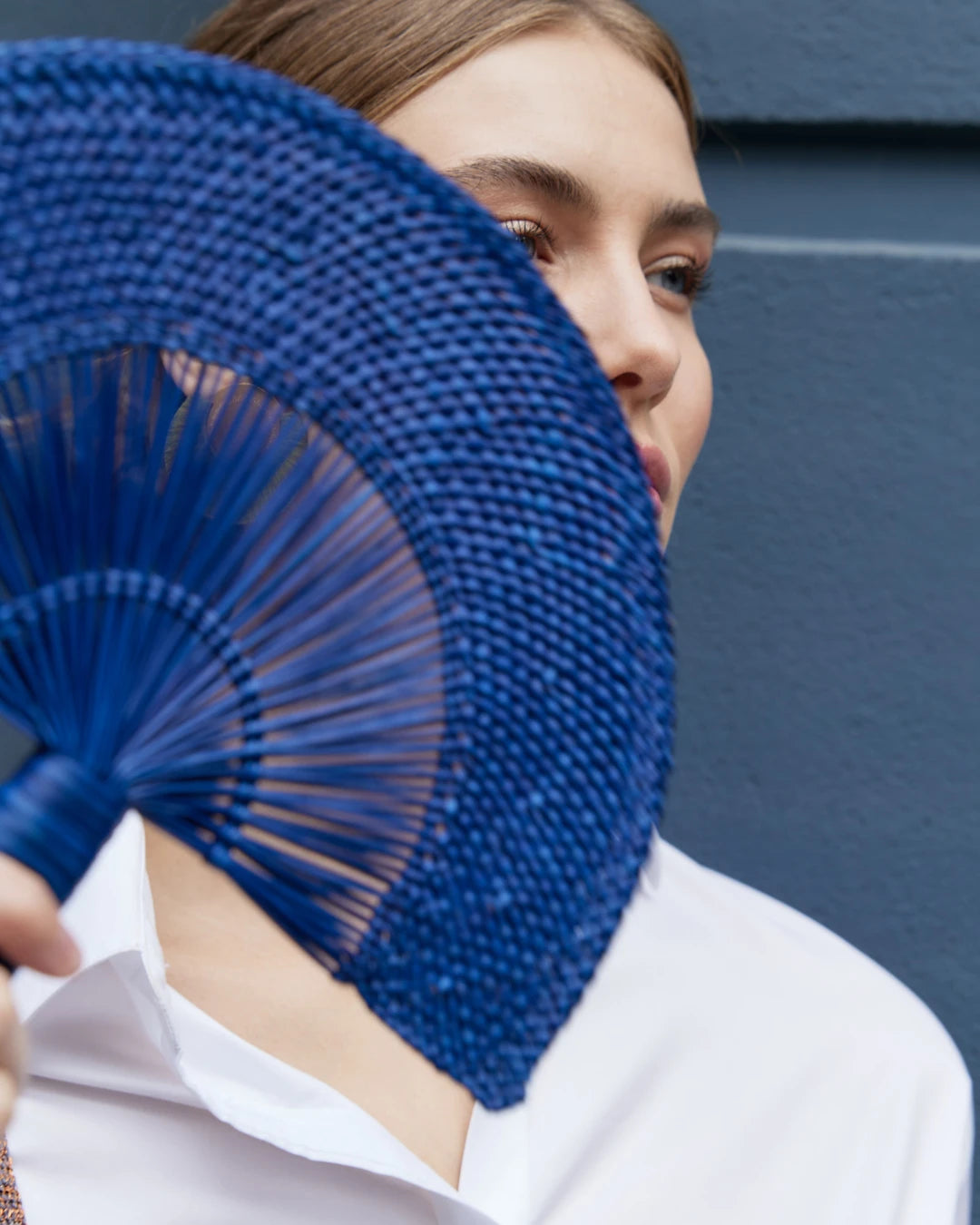 Estela Fan | Blue