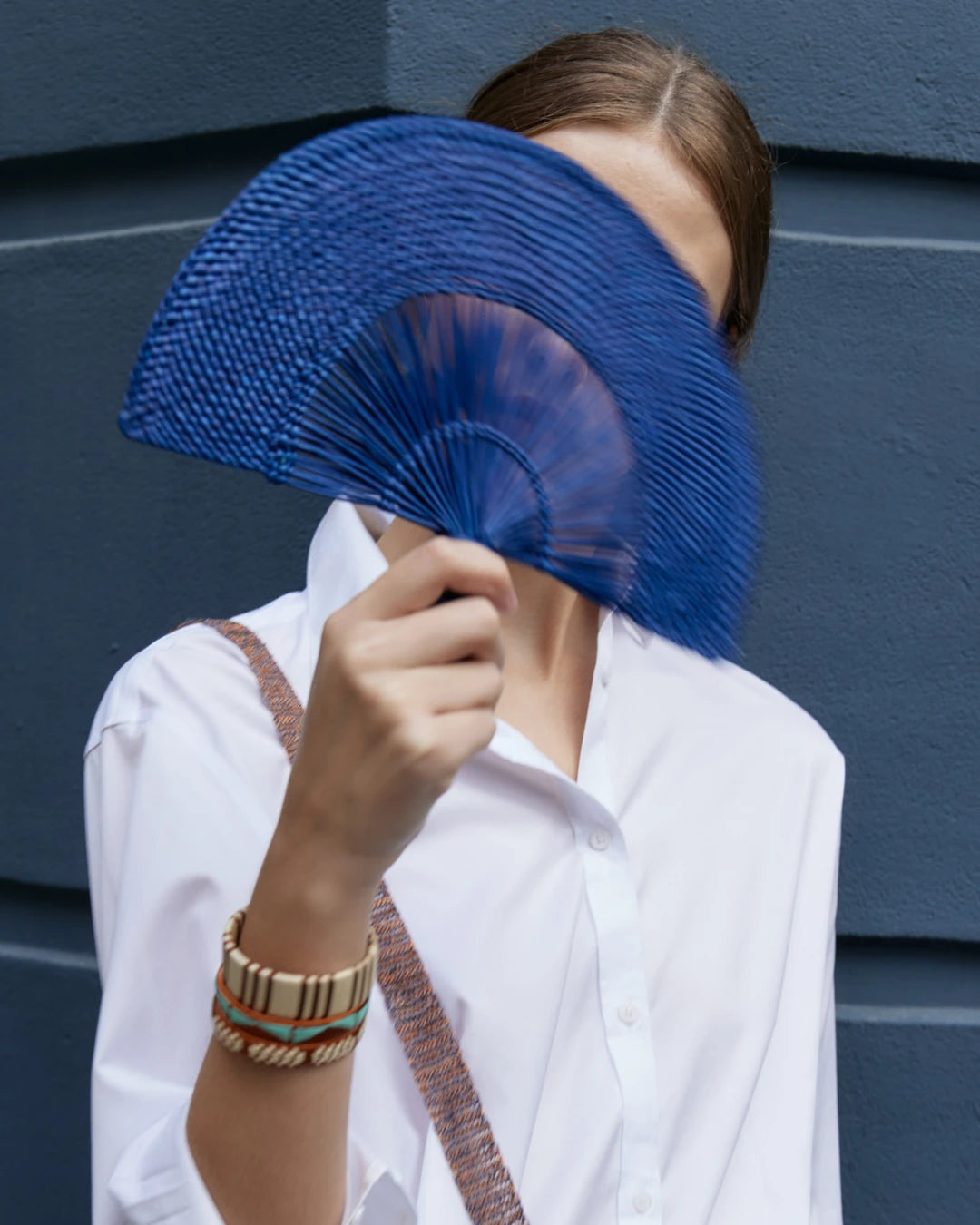 Estela Fan | Blue