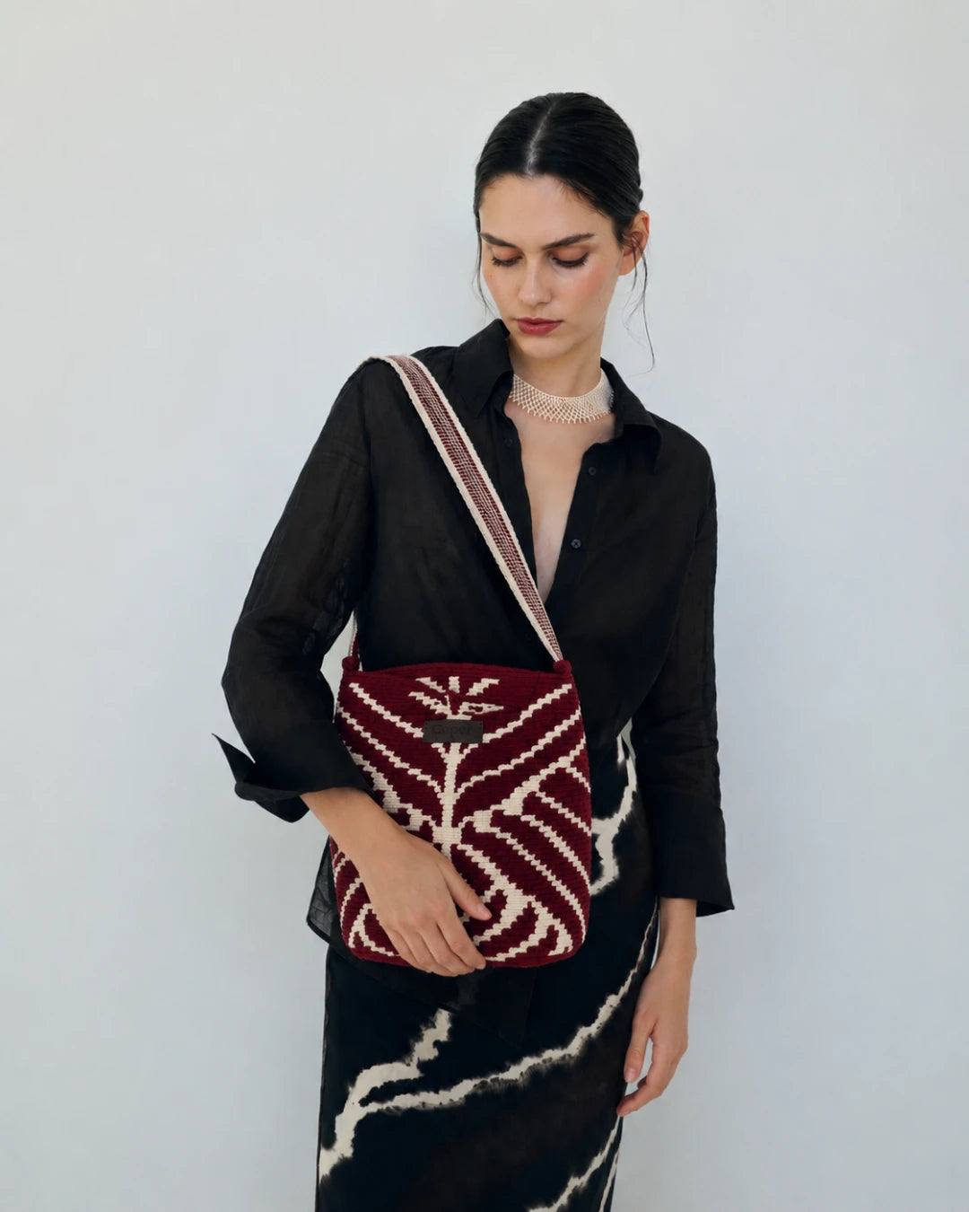 Irene Wayuu Bag N° 06 – Burgundy - Cōper Shop