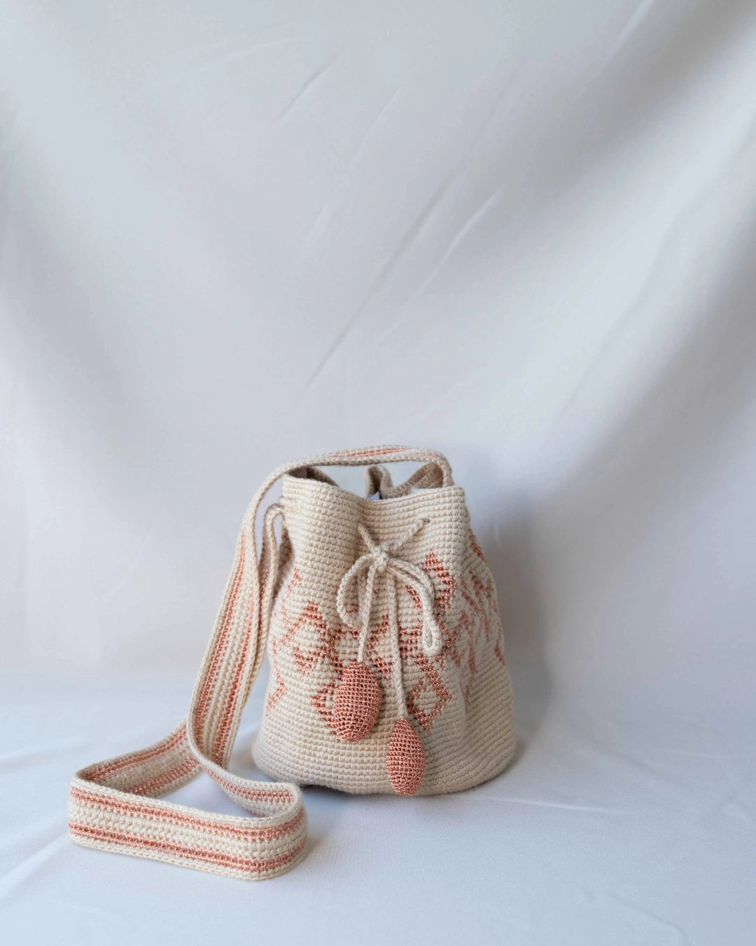Sierra Bolso Bucket | Beige