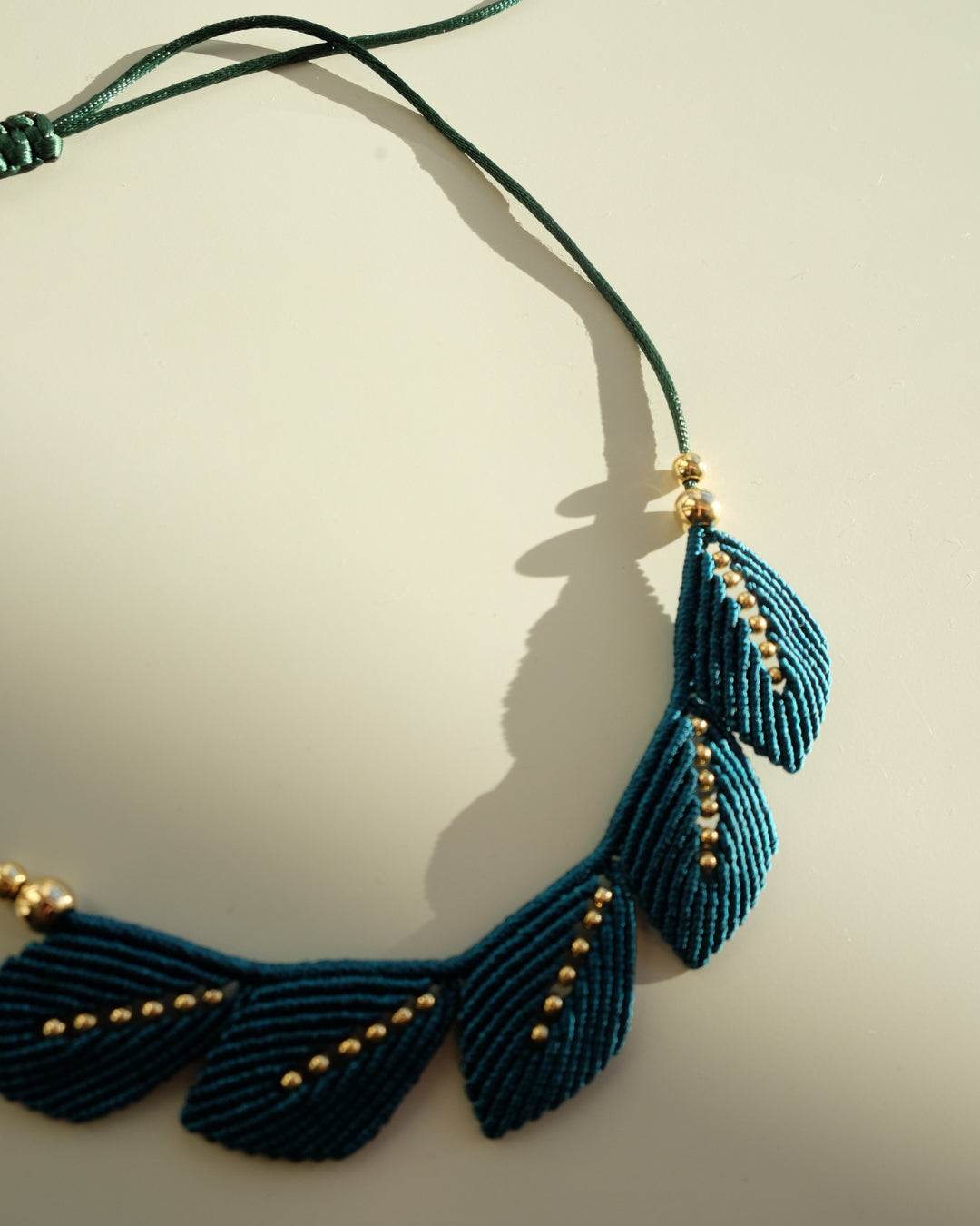 Aura Necklace | Esmerald Green - Cōper Shop