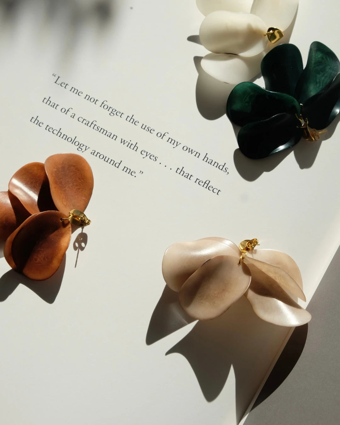 FLORA EARRINGS MINK - Cōper Shop