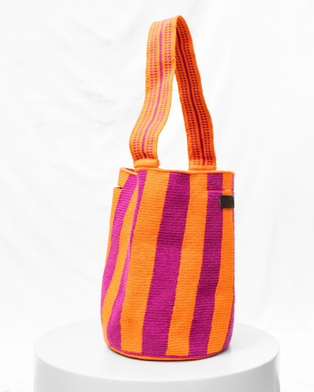 Irene Wayuu Bag N° 56 – Magenta and Orange