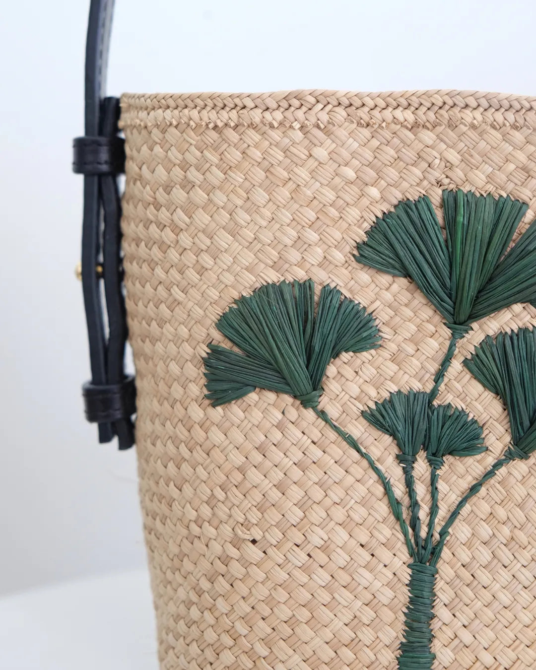 Gingko Iraca Palm Bag